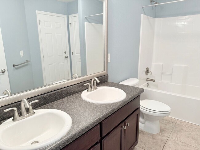 Building Photo - Spacious 4-Bedroom Home - Whisper Creek