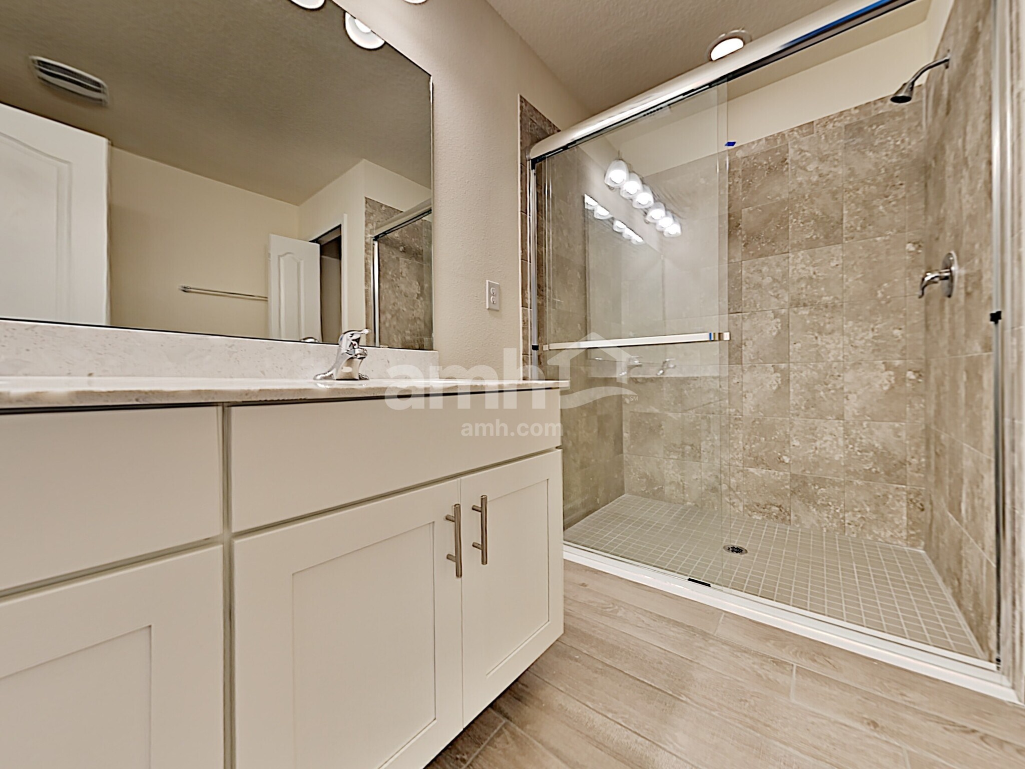 Building Photo - 351 Chasewood Dr
