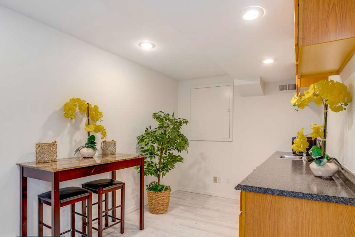 Building Photo - 5357 S Liverpool Way