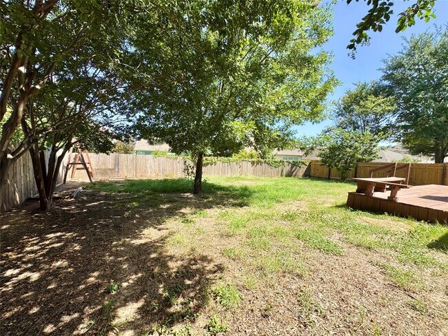 Building Photo - 155 Birdwell Ln