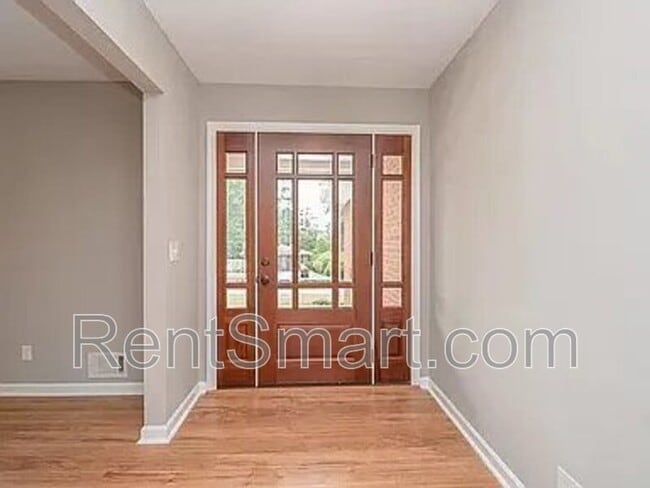 Building Photo - 1454 Southwood Rd