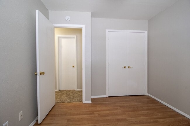 Building Photo - Charming Eastmoor Home: Perfect for Your New Adventure!