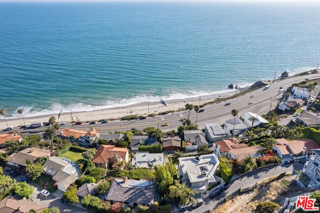 Building Photo - 17737 Porto Marina Way