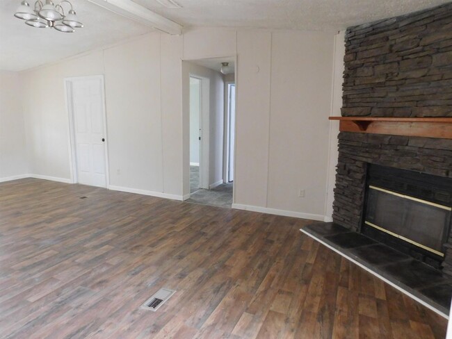 Building Photo - 316 Grady Road