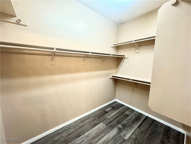 Building Photo - 7396 Bedford Pine Ct