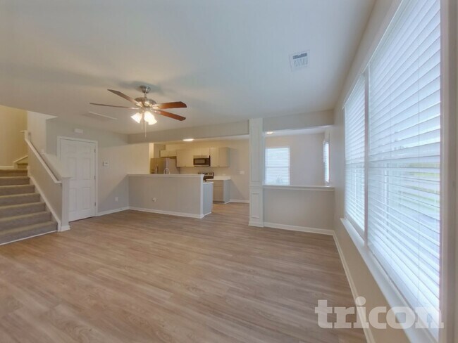 Building Photo - 149 Hidden Lakes Rd