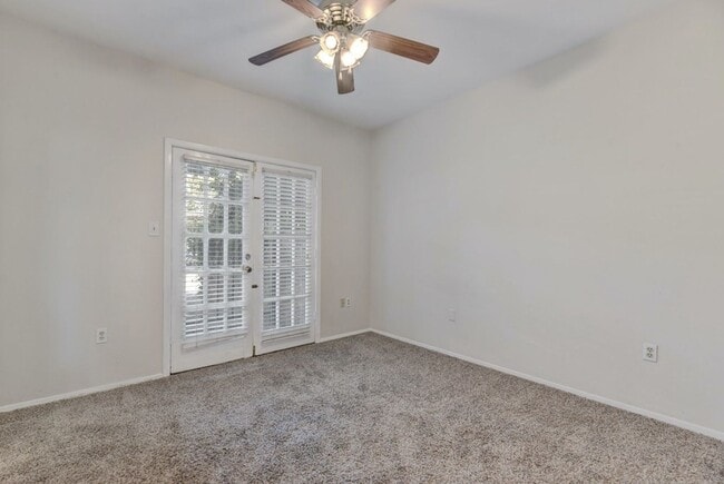 Building Photo - 2801 Rio Grande St