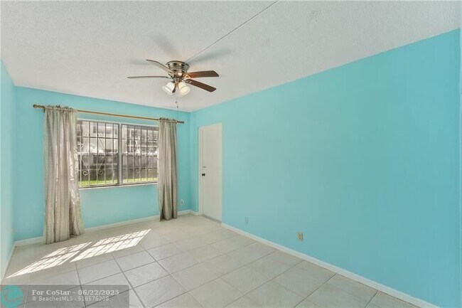 Building Photo - 4156 NW 90th Ave