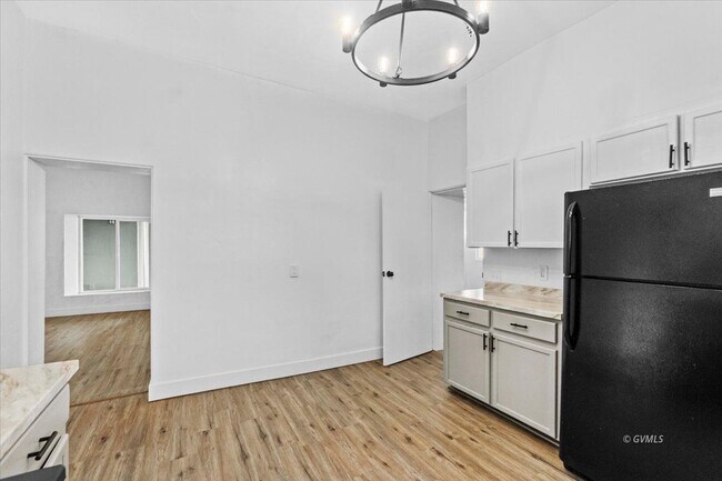 Building Photo - 2595 S Montierth Ln