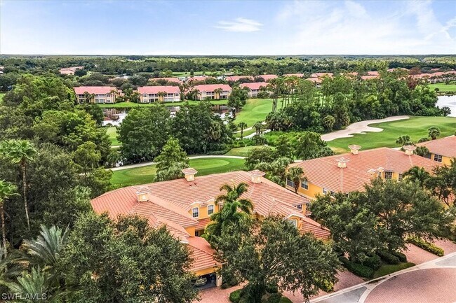 Building Photo - 20201 Burnside Pl