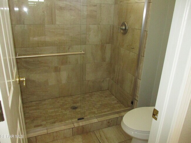 Building Photo - 2030 Paseo Del Prado Dr