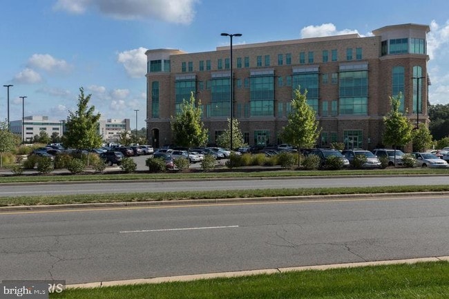 Building Photo - 41851 Cinnabar Square