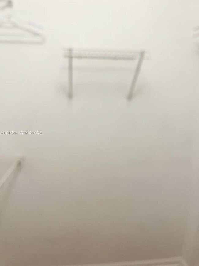 Building Photo - 7930 N Nob Hill Rd