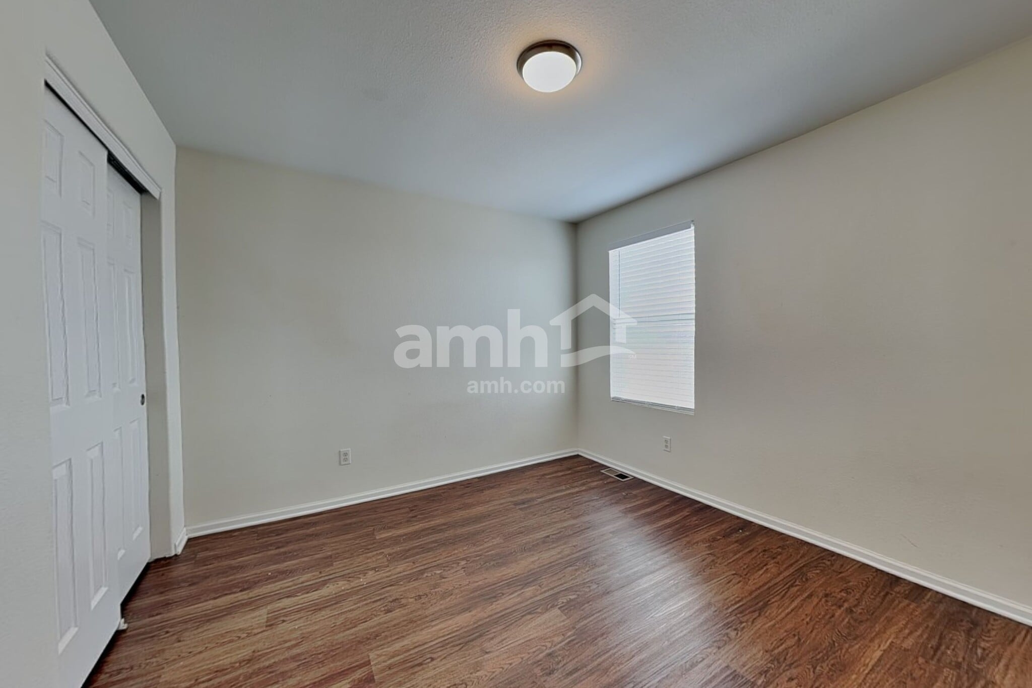 Building Photo - 16322 E 104th Way