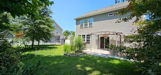 Building Photo - 210 Benthall Rd