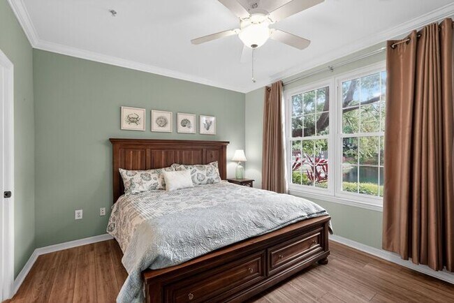 Building Photo - 4114 Central Sarasota Pkwy