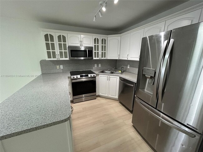 Building Photo - 8725 SW 158th Pl