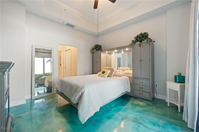 Building Photo - 2743 First St