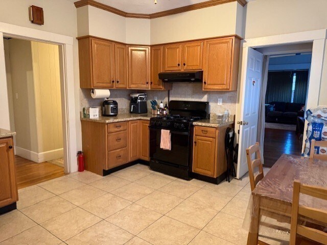 Building Photo - 26-28-28 Waverley Ave