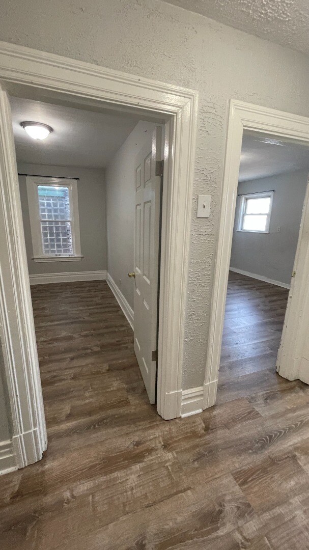 Building Photo - Spacious 4-Bedroom Home with 2 Full Bathrooms – Section 8 Approved and Ready for Move-In!