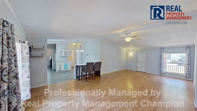 Building Photo - Charming Home in Quiet Neighborhood Near Monkey Junction