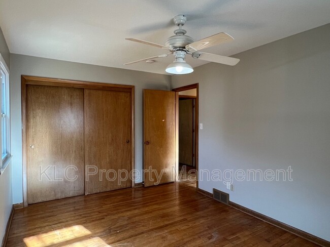 Building Photo - 6600 Sheridan Ave