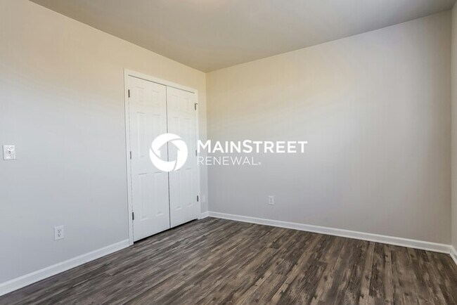 Building Photo - 3 Bedroom Pet-Friendly Home in SMITHFIELD, NC with Main Street Renewal