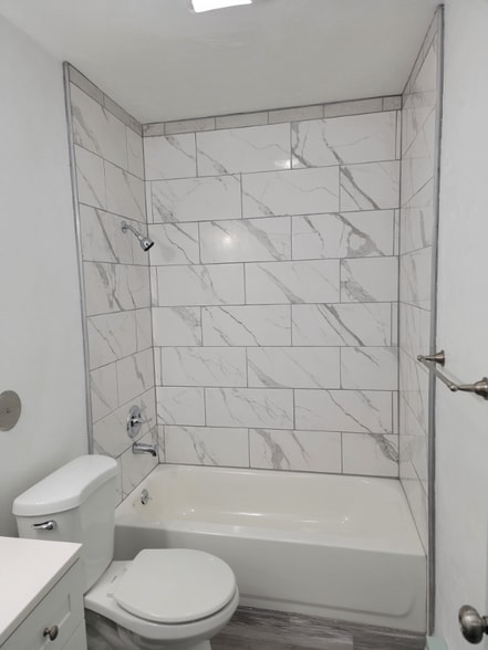 Building Photo - 2605 Quiet Cir