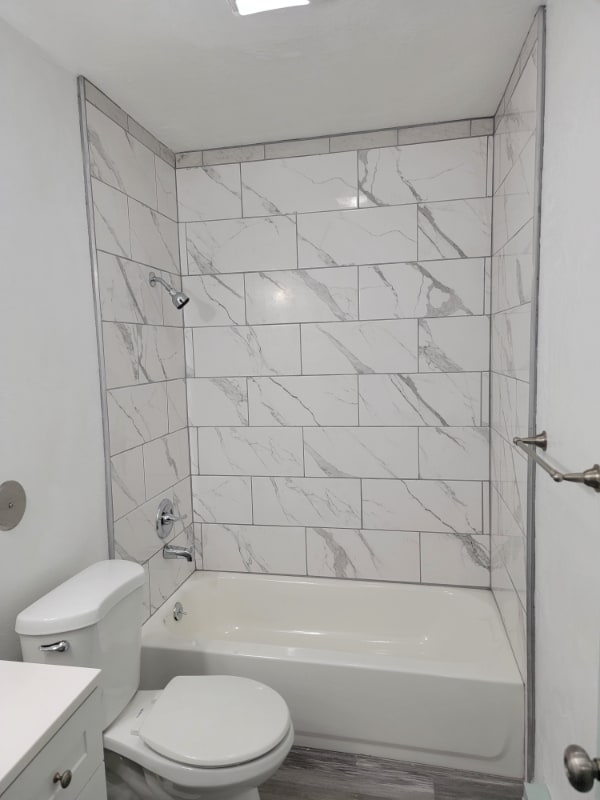 Building Photo - 2605 Quiet Cir