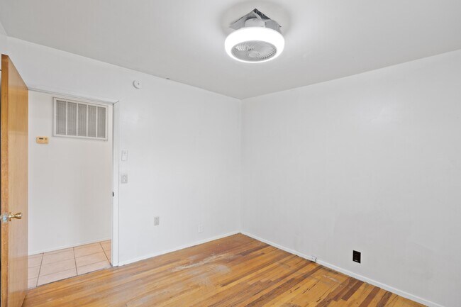 Building Photo - 1849 W 3255 S