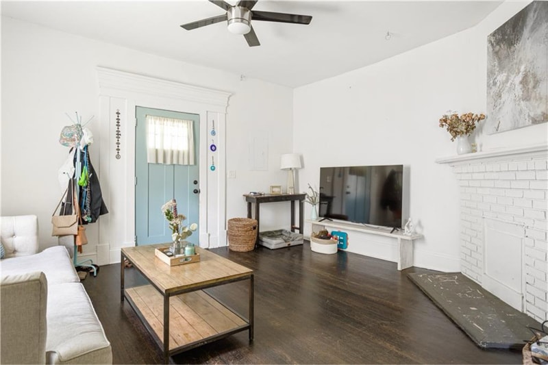 Building Photo - 822 Elbert St SW