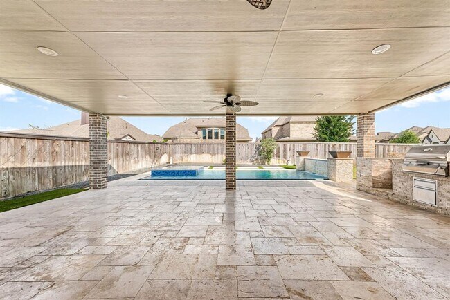 Building Photo - 16202 Coyote Run Ln