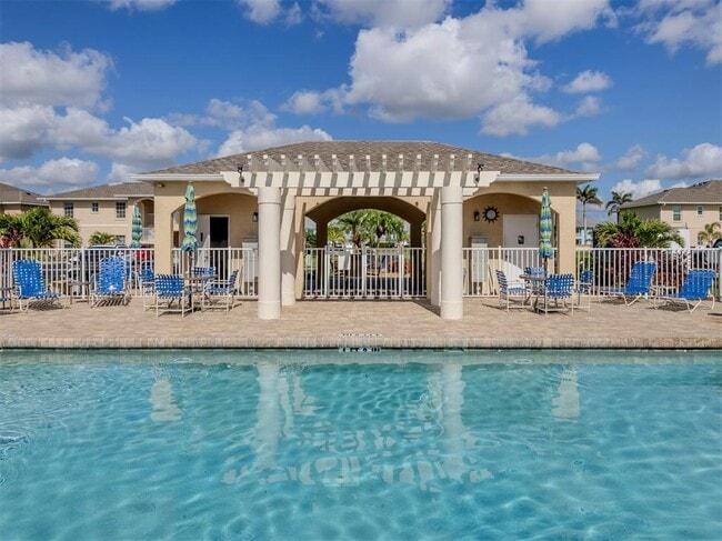 Building Photo - 5800 Sabal Trace Dr
