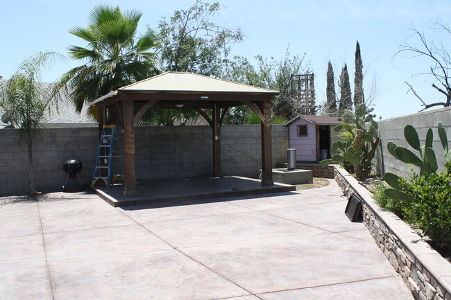 Building Photo - 2119 Foxglove Ct