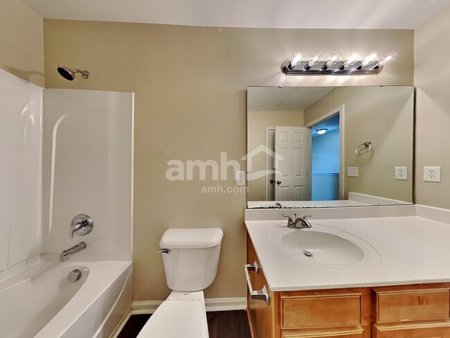 Building Photo - 213 Pine Hall Dr