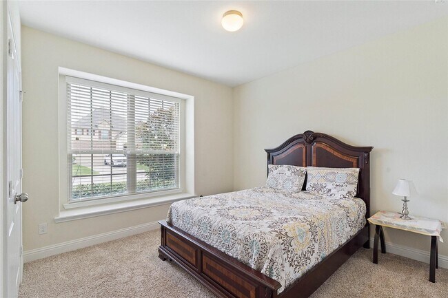 Building Photo - 31070 Timber Bend Ln