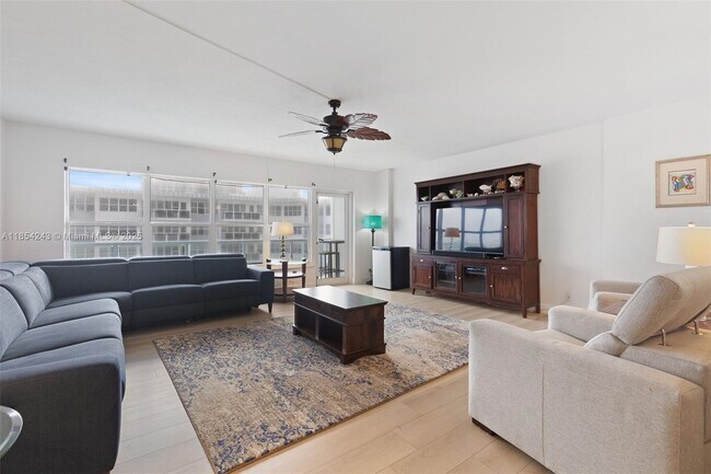 Building Photo - 3750 Galt Ocean Dr