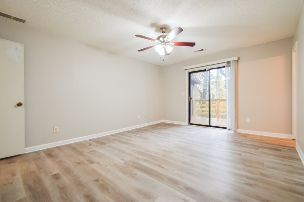 Building Photo - 4902 N Redan Cir