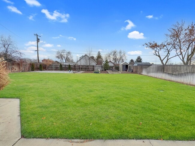 Building Photo - Remodeled Boise 3-Bedroom with Large Yard, RV Parking, Pet Friendly, Near Downtown Boise & BSU