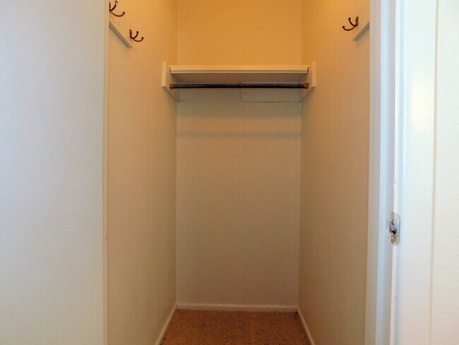 Building Photo - Charming 3-Bedroom Home with Spacious Layo...
