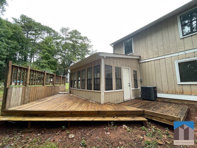 Building Photo - 1086 Riva Ridge Dr