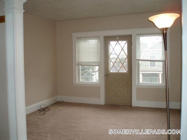 Building Photo - 32 Curtis Ave