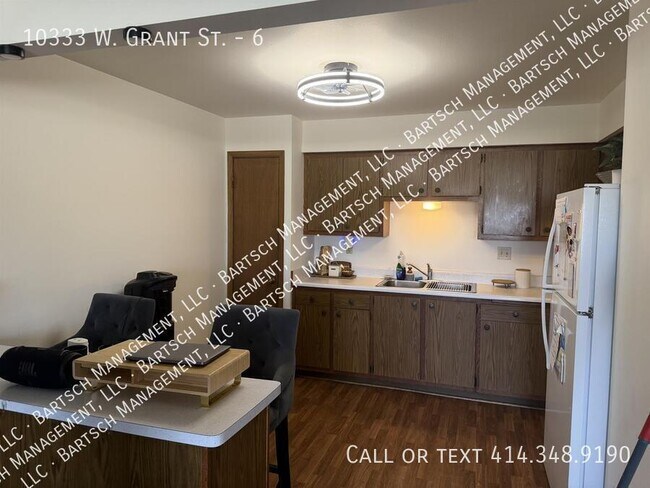 Building Photo - 10333 W Grant St