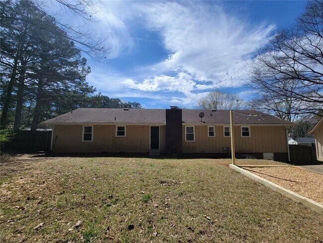 Building Photo - 2392 Shire Ct