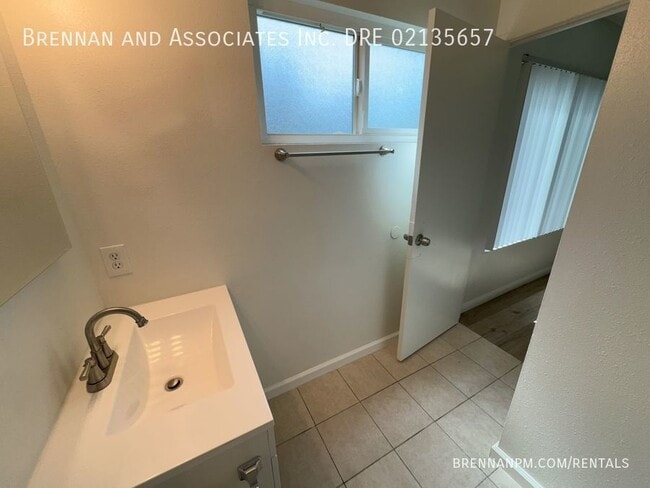 Building Photo - 8505 Innsdale Ln