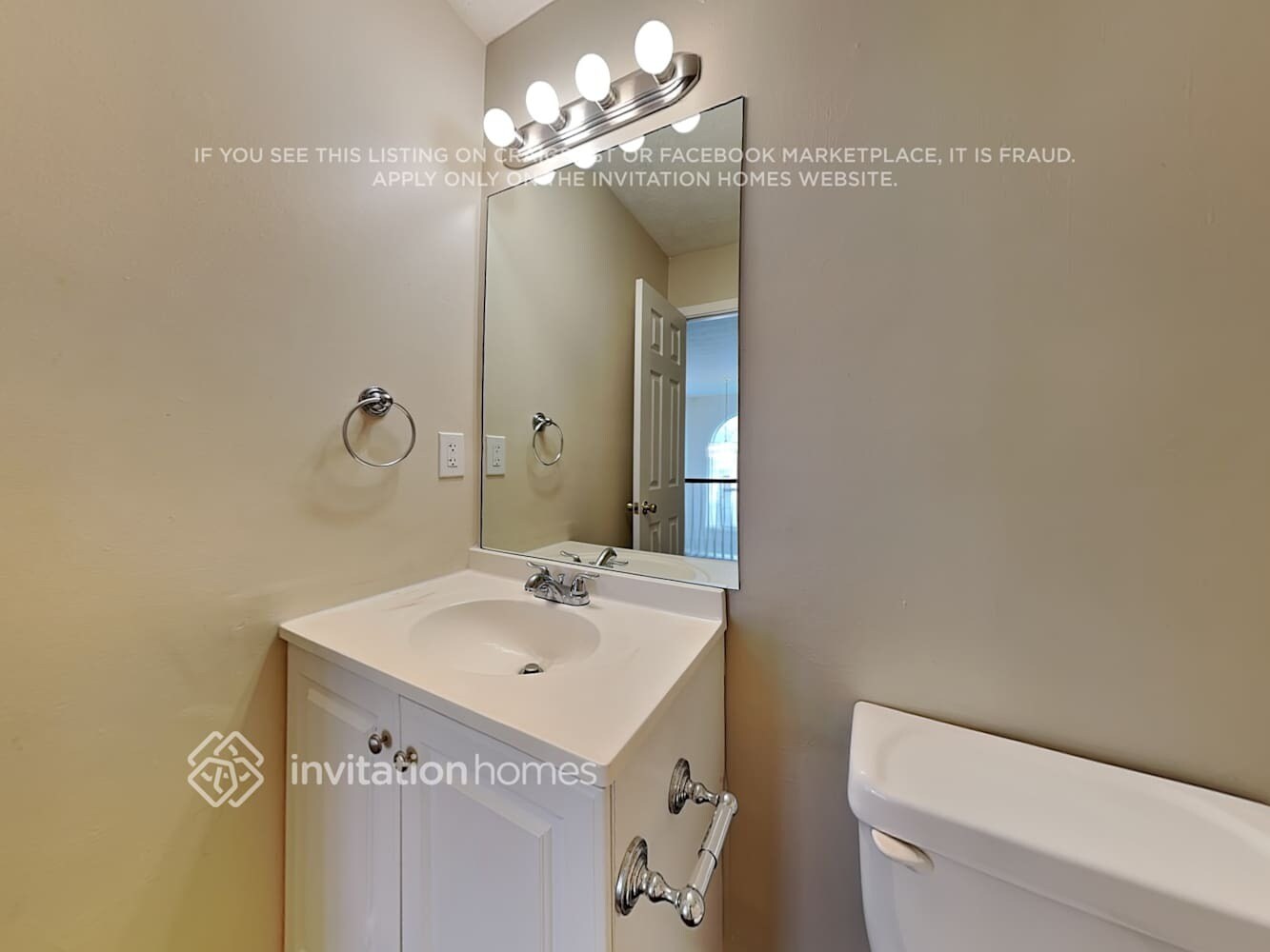 Building Photo - 1042 Simon Park Cir