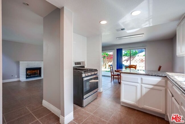 Building Photo - 13088 Tonikan Dr