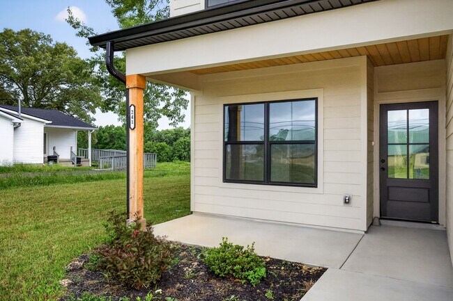 Building Photo - 241 Cripps Ln