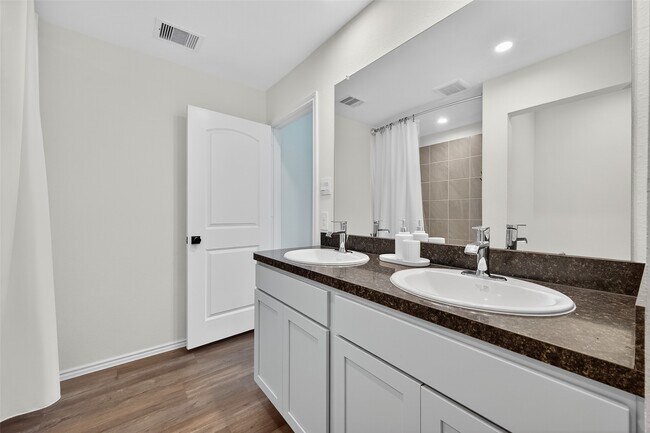 Building Photo - 24422 Oriole Summit Dr