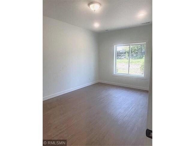 Building Photo - 1226-1228 Wisteria Ln